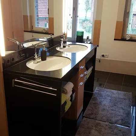 Апартаменты Grosse Ferienwohnung, Auf Bauernhof Mit Ponys Und Pferden, Laendlich Und Ruhig, Naehe Duemmer Holdorf