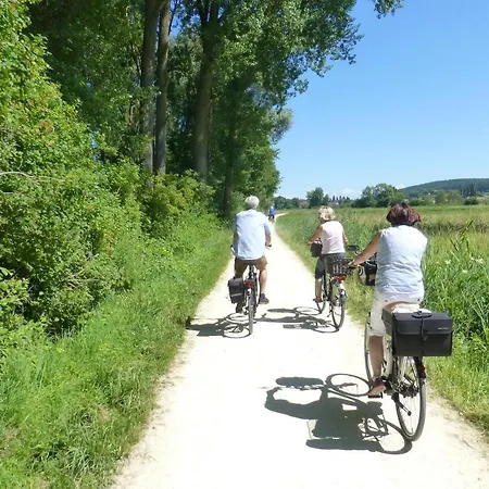 Grosse Ferienwohnung, Auf Bauernhof Mit Ponys Und Pferden, Laendlich Und Ruhig, Naehe Duemmer דירה